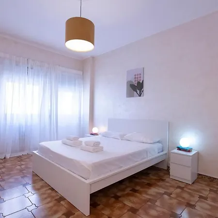 Apartament The Real